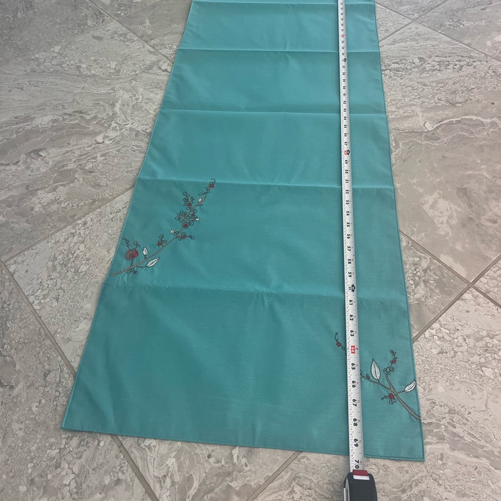 NWT Lenox Chirp Turquoise Table Runner, 19x70 - Picture 6 of 13